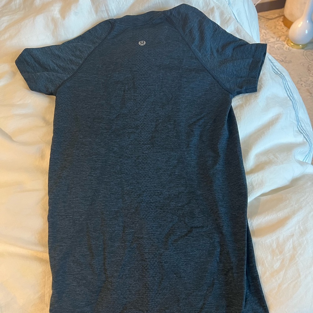 navy blue swiftly tech